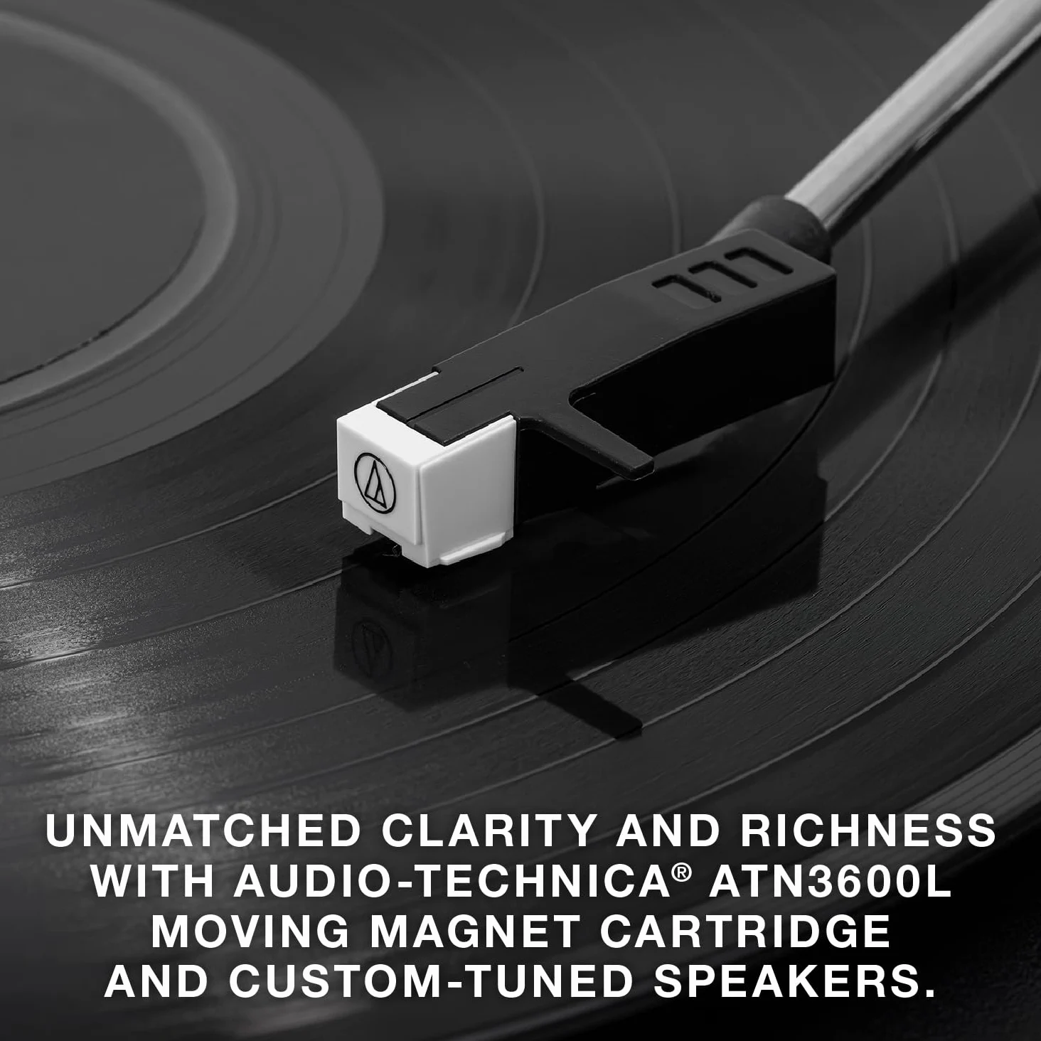 Victrola Eastwood II Tourne-Disque Finition chêne avec Haut-parleurs, Bluetooth 5.1 et Technologie Vinyl Stream, Lecteur Vinyle à 3 Vitesses, Cartouche Audio Technica AT-3600LA