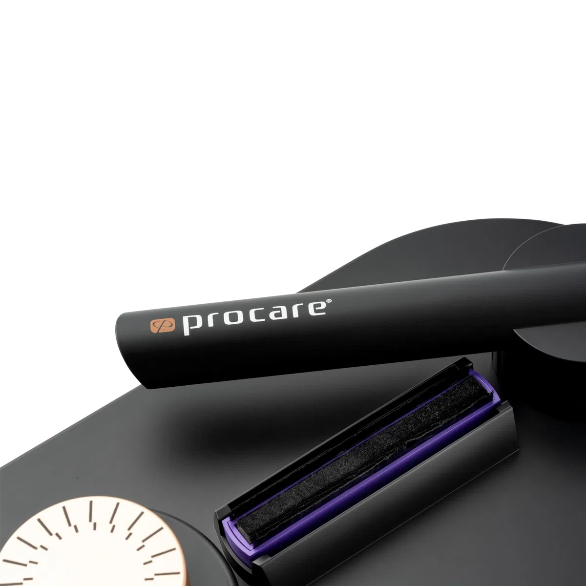 Procare Vinyl-Xperience Kit de Nettoyage de disques Pro – Comprend Une Machine de Nettoyage de disques, Une Brosse Antistatique en Fibre de Carbone, Une Brosse à Disque en Velours Doux, Un souffleur